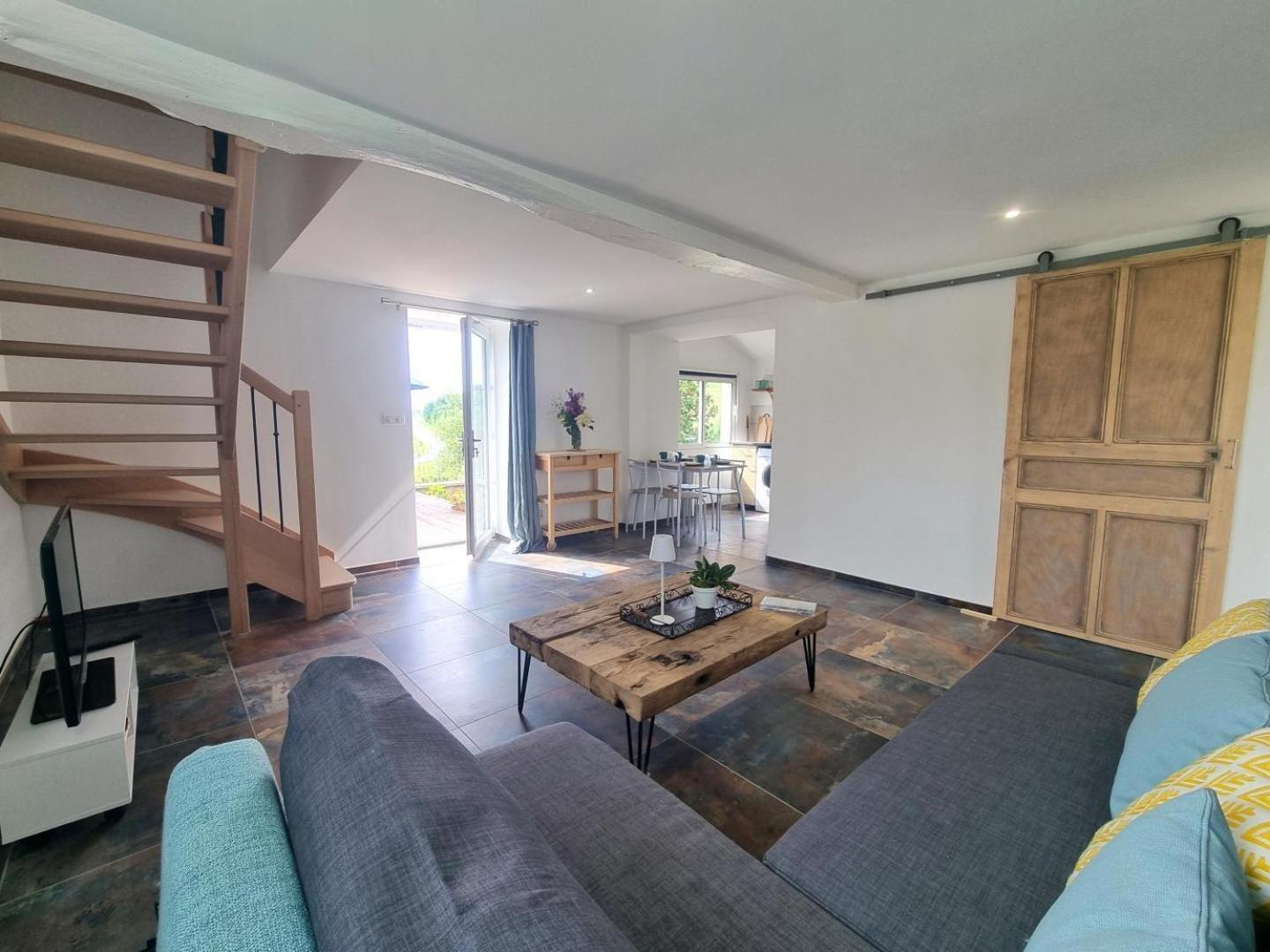 La Ferme Des Galoches Bed & Breakfast Villemontais Exterior photo